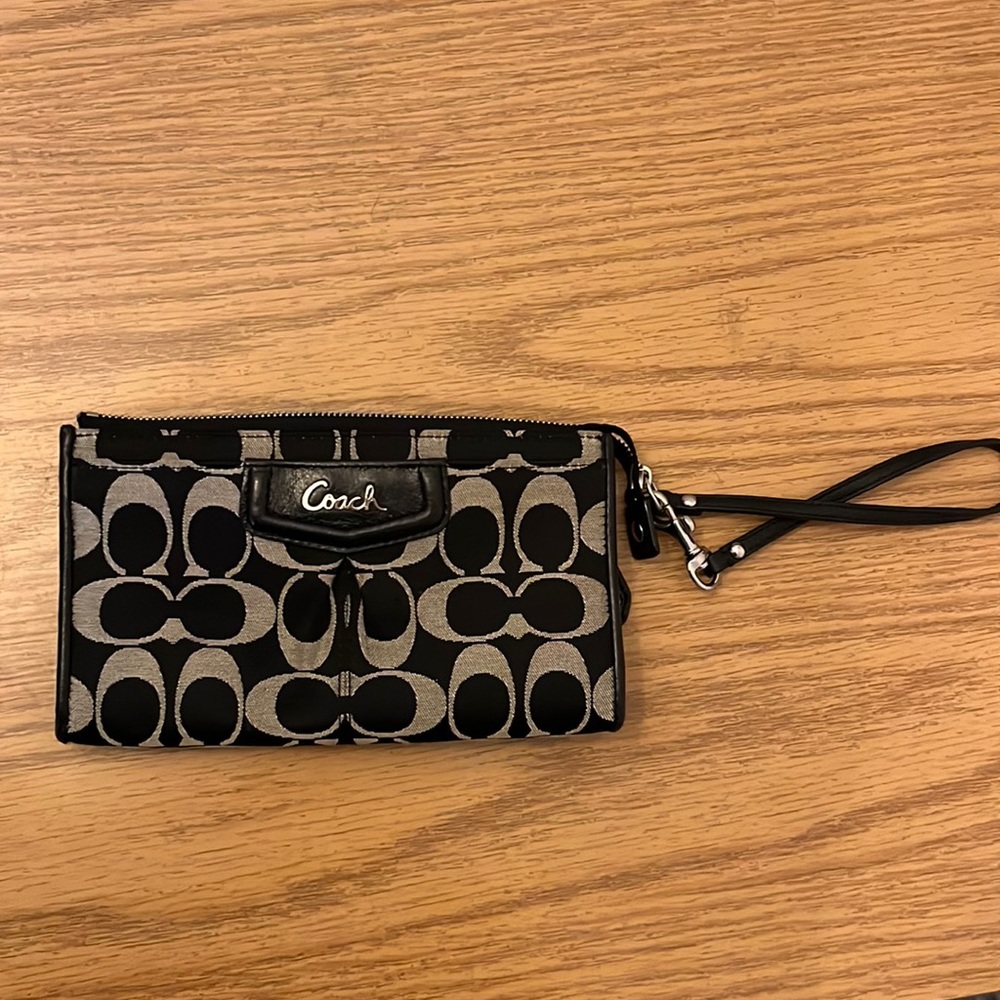 wristlet